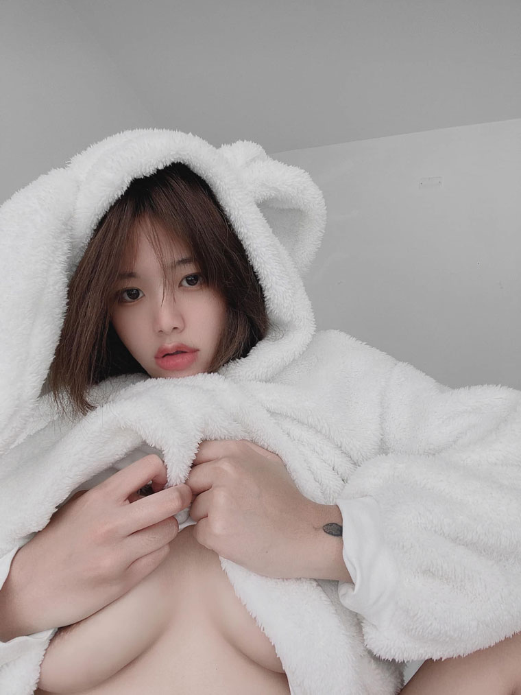 เปิดวาร์ป น้องแบม นางแบบงานดี ผิวขาวเนียน ทรวดทรงองเอวสุดเป๊ะปัง 4