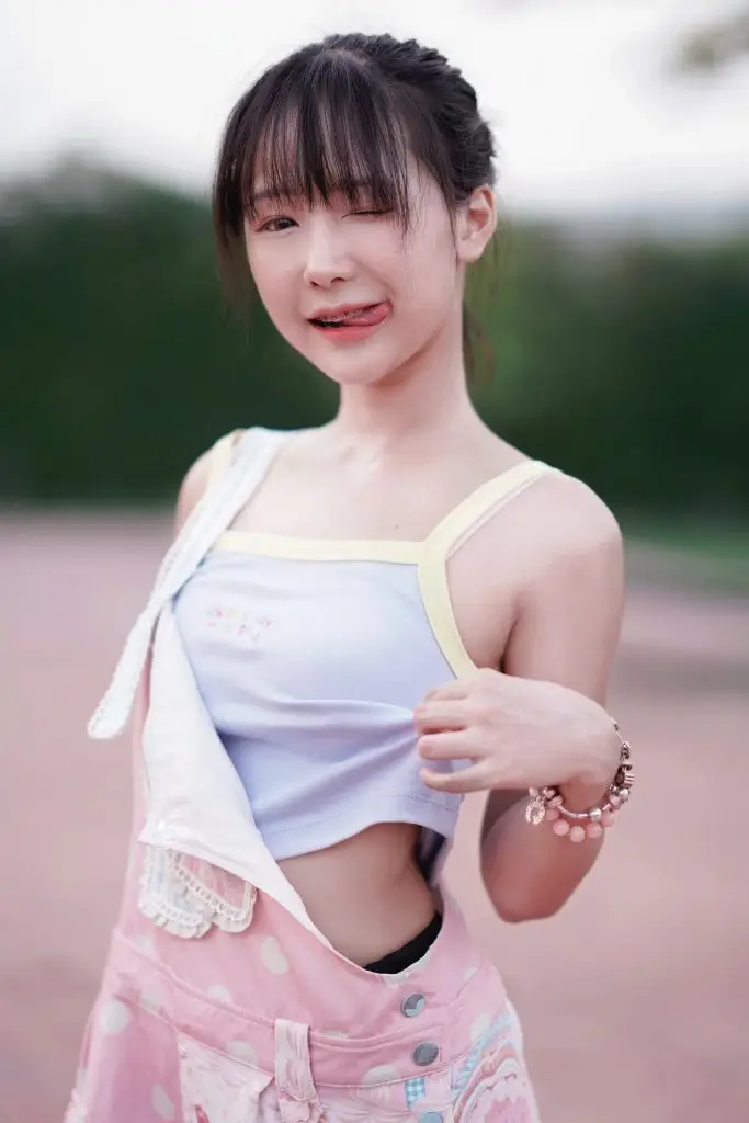 เปิดวาร์ป มินตัน สาวสายแบ๊ว น่ารักสดใส 32