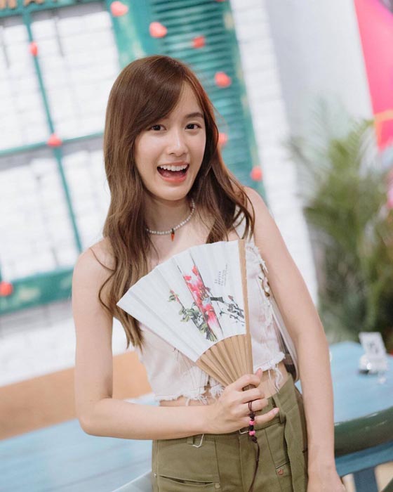 เก๋ไก๋สไลเดอร์ เปิดวาร์ป สาวสวย ยูทูปเบอร์ชื่อดัง ดีกรีนางเองป้ายแดง 17