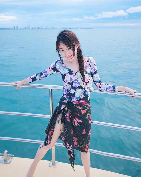 เก๋ไก๋สไลเดอร์ เปิดวาร์ป สาวสวย ยูทูปเบอร์ชื่อดัง ดีกรีนางเองป้ายแดง 45