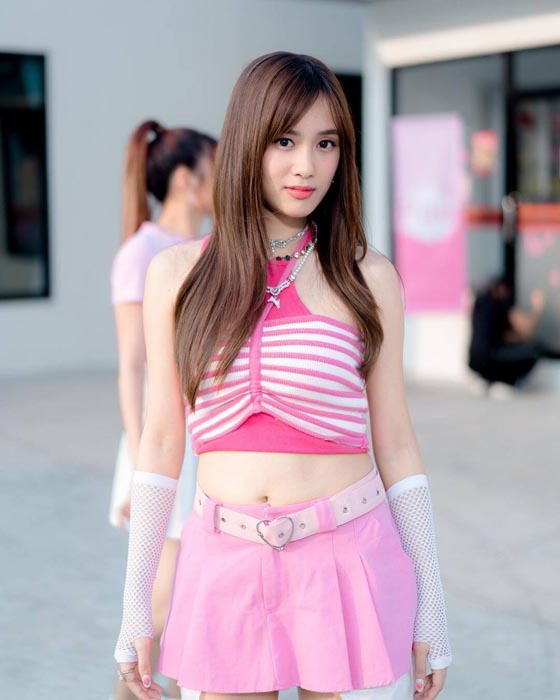 เก๋ไก๋สไลเดอร์ เปิดวาร์ป สาวสวย ยูทูปเบอร์ชื่อดัง ดีกรีนางเองป้ายแดง 4