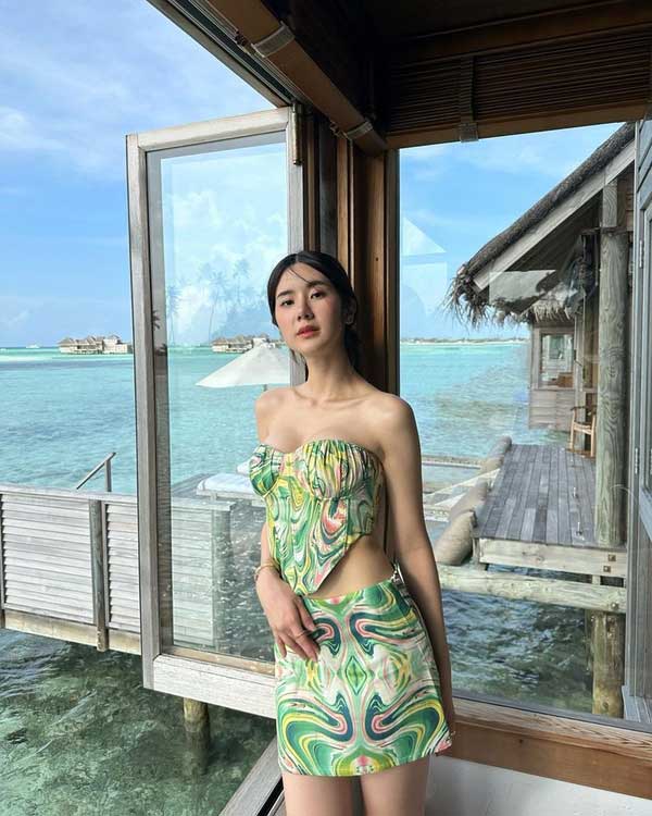 นุ่น สุทธิภา แจกวาร์ ดารา นักแสดง ยูทูบเบอร์ สาวสวย หุ่นแซ่บ ดีกรีไม่ธรรมดา 2
