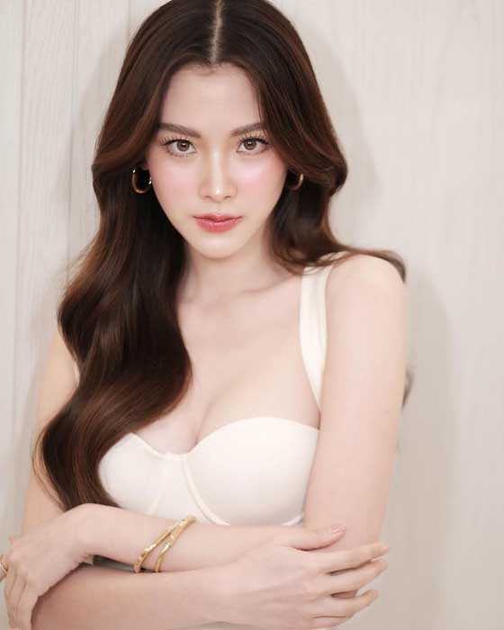 Baifern Pimchanok น้อง ใบเฟิร์น พิมพ์ชนก แจกวาร์ป นางแบบ นักแสดง 10