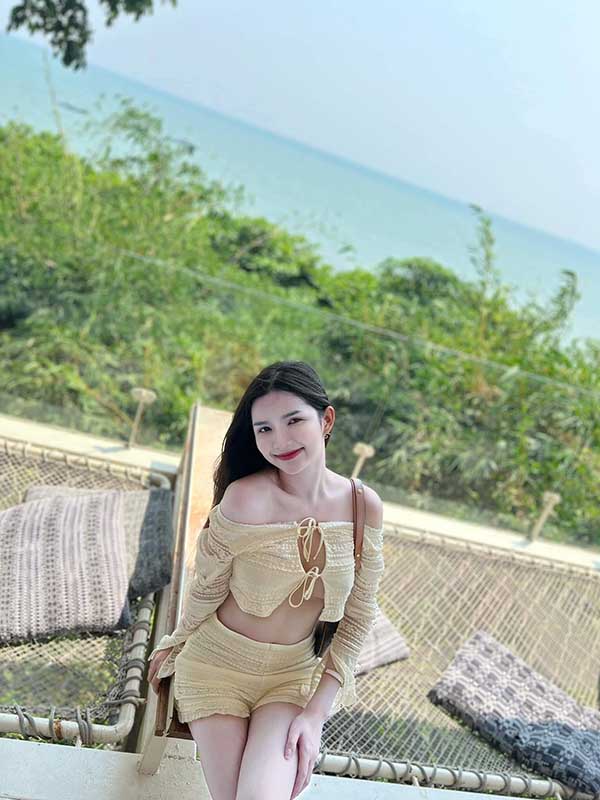 Pat น้อง แพท นางแบบ สาวสวย ชุดว่ายน้ำ บีกีนี่ อกใหญ่ สุดแซ่บ 18+ 24