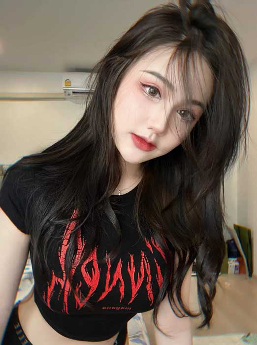 Buu น้อง บิว สาวสวย นักสตรีมเมอร์ ดาวติ๊กต๊อก เซ็กซี่ เน็ตไอดอล ตัวท็อป 20