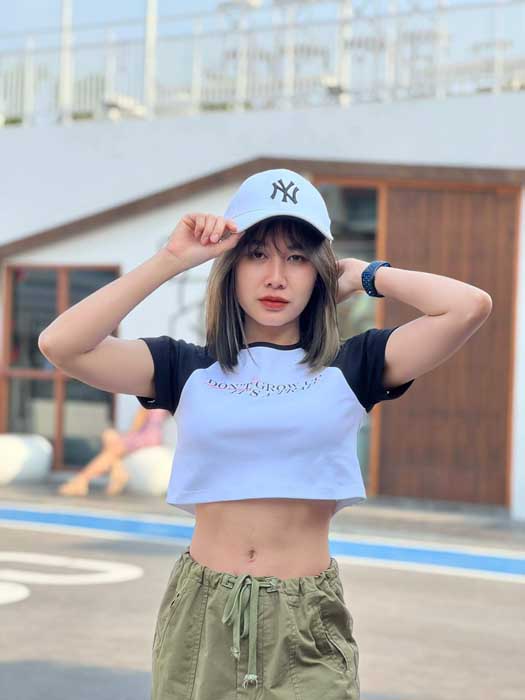 spatttiii เปิดวาร์ป น้อง วิ สาวสวย เน็ตไอดอล ดาวติ๊กต๊อก ชุดบิกินี่ เซ็กซี่ 4