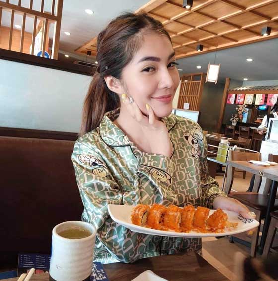 NatradaSit เปิดวาร์ป น้อง ซี เน็ตไอดอล ดาวติ๊กต๊อก สวยแซ่บ นมโต18+ 18