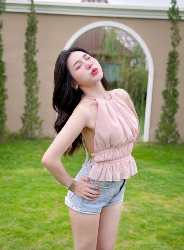 katsirirat แจกวาร์ป น้อง แคท สาวสวย หุ่นดี เซ็กซี่ น่ารัก ท่าเต้น เอวหวาน 3