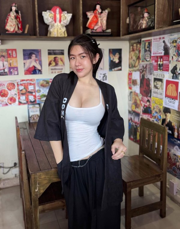 mikanaka แจกวาร์ป น้อง มิก้า เน็ตไอดอล สาวสวย เซ็กซี่ อกใหญ่ 18+ 8