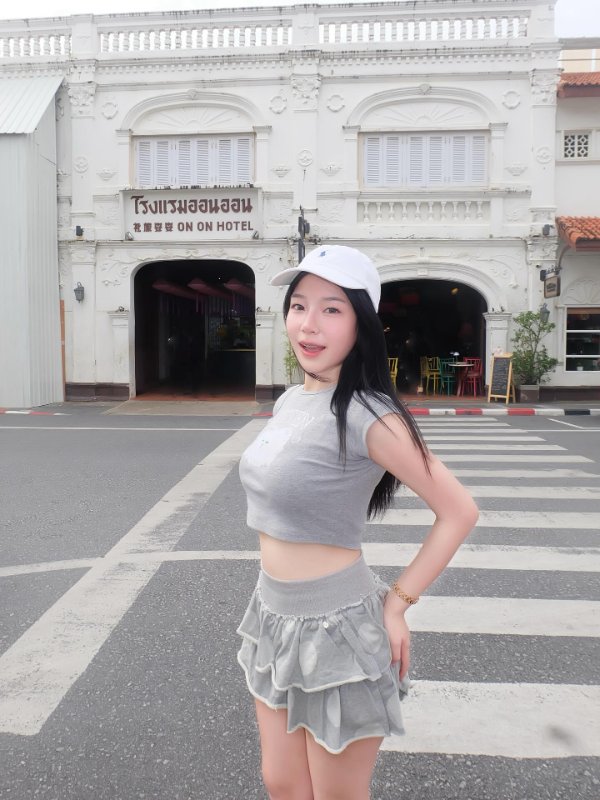 Kamonchat น้อง ไอซ์ แจกวาร์ป สาวสวย พริตตี้ นมโต สวยแซ่บ ดาวtiktok 15