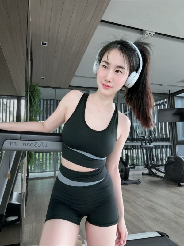 Rinlita Tha น้อง รินลิตา สาวสวย อินฟลู ชื่อดัง ถ่ายแบบ เซ็กซี่ แอบแซ่บ 12