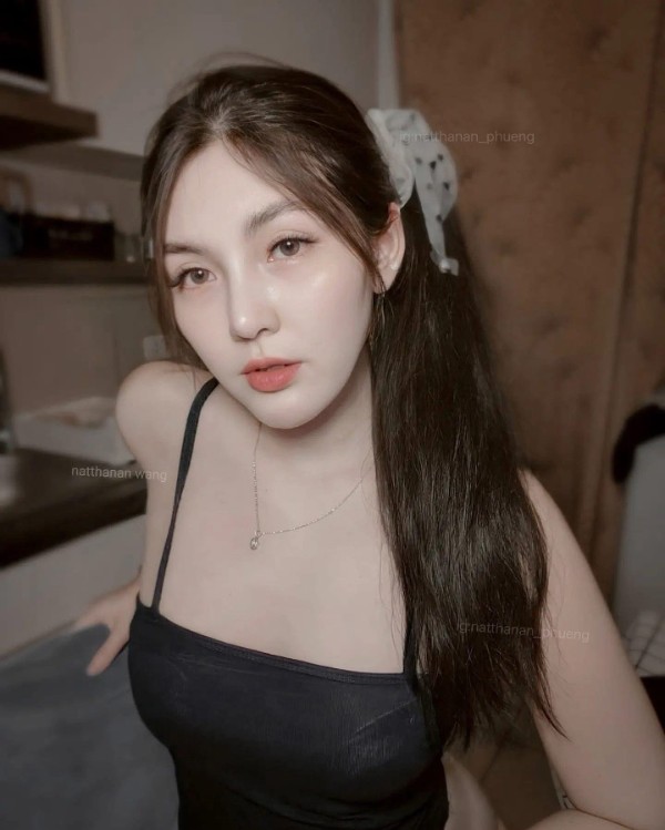 Natthanan Phueng น้อง ผึ้ง ดาวติ๊กต๊อก เซ็กซี่ ตัวท็อป น่ารัก นมโต 18+ 24