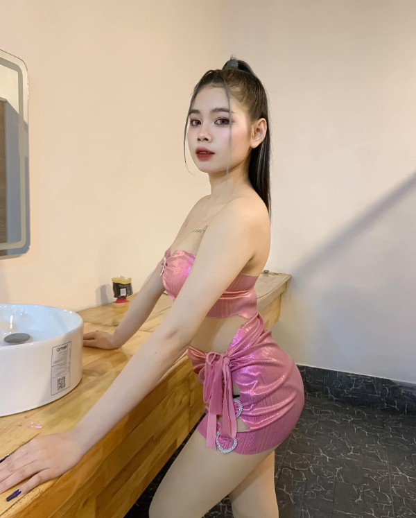 Toey Toey น้อง เต้ย สาวน้อย พริตตี้ โยโกะ สวยแซ่บ นมโต หุ่นเอ็กซ์ 18+ 16