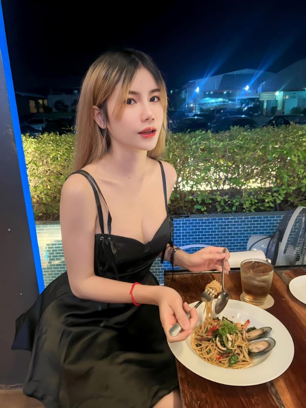 Aung R น้อง ออง สาวสวย ไอดอล สาวหมวย ตัวเล็ก นมโต เซ็กซี่ 18+ 25