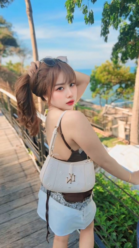 Fah Pattama น้อง ปลายฟ้า สาวสวย แคดดี้ ตัวเล็ก อกโต เซ็กซี่ แอบแซ่บ 19