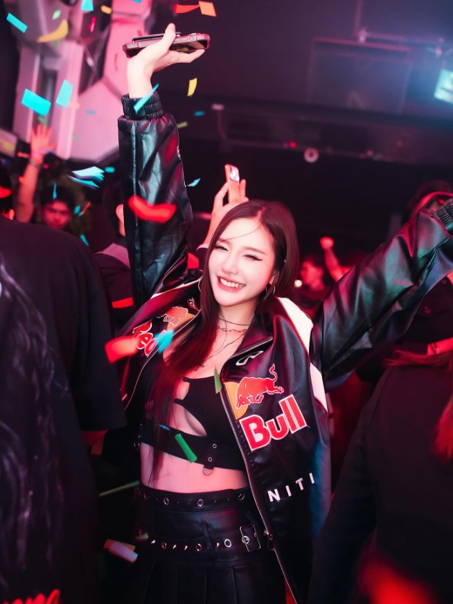น้องลูกหว้า lookwadj ประวัติ ช่องทางติดตามและผลงานดีเจสาวสวย 27