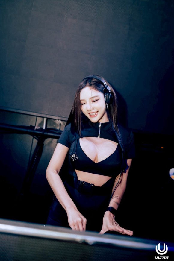 น้องลูกหว้า lookwadj ประวัติ ช่องทางติดตามและผลงานดีเจสาวสวย 31