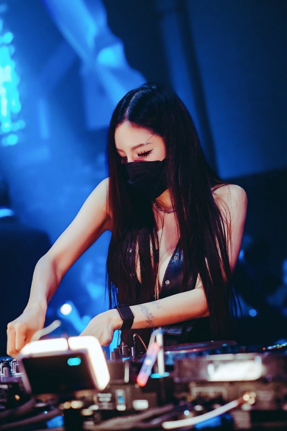น้องลูกหว้า lookwadj ประวัติ ช่องทางติดตามและผลงานดีเจสาวสวย 34